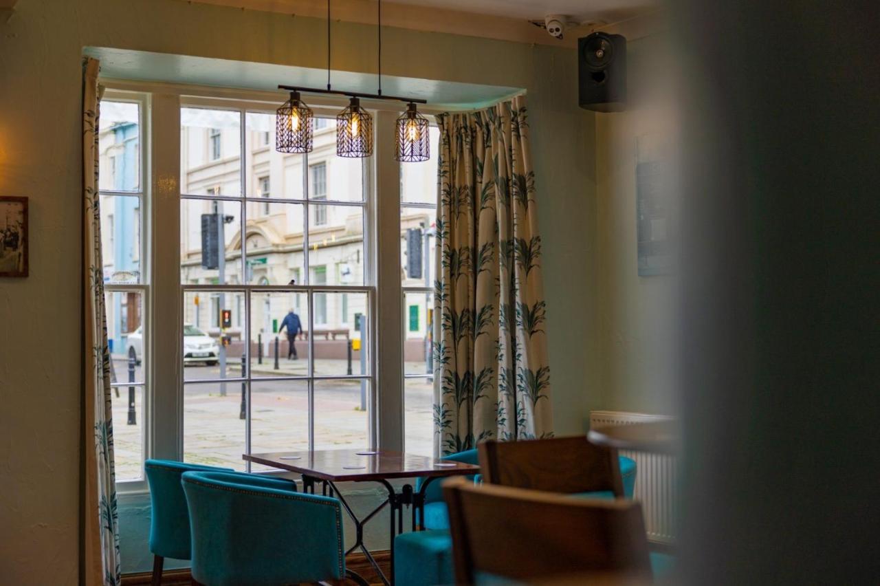 Castle Hotel Haverfordwest Exterior photo