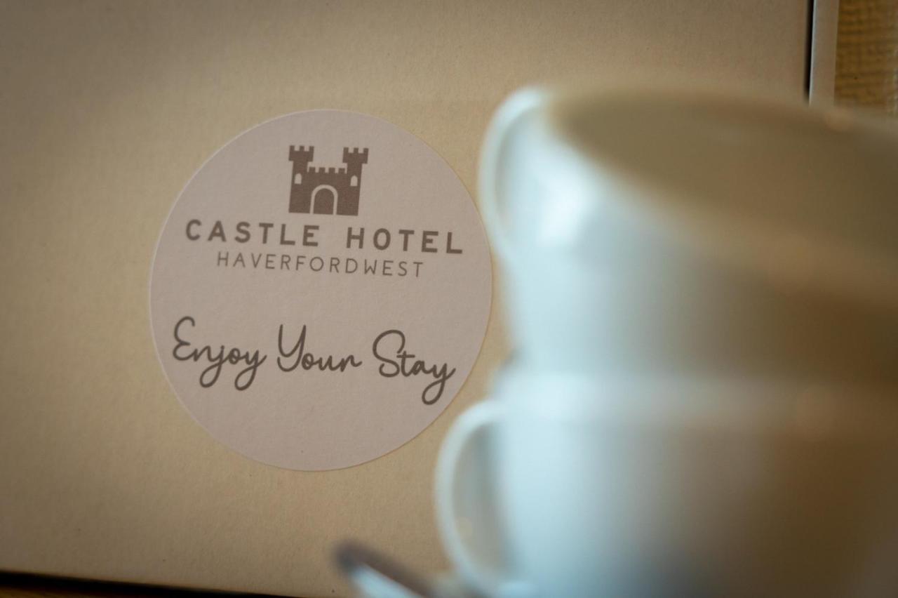 Castle Hotel Haverfordwest Exterior photo